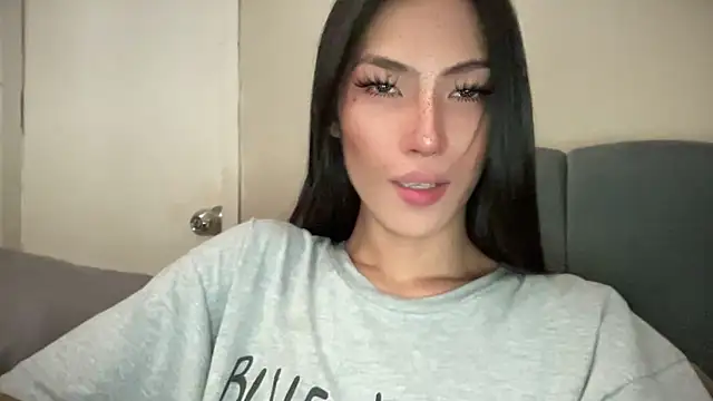 Bella Gordon online show from 09/21/25, 06:15