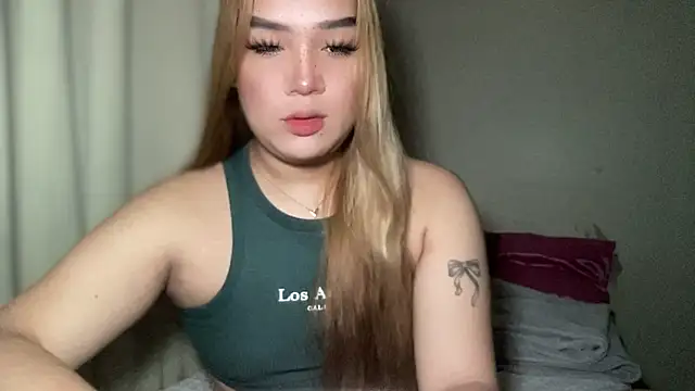 Snapshot of MissCataleyaxxx chatting on 02/13/25, 12:57 MissCataleyaxxx online show from 02/13/25, 12:57