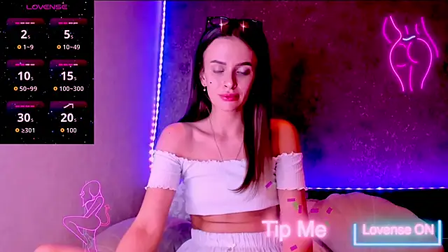 madina taher online show from 03/18/26, 10:35