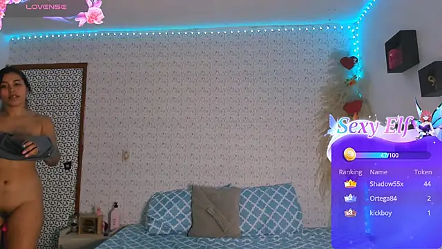 Snapshot of caylinhot7 chatting on 12/21/24, 08:18 caylinhot7 online show from 12/21/24, 08:18