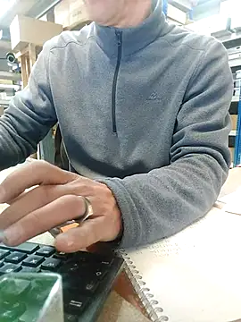 Xcoquinx online show from 04/24/26, 09:12