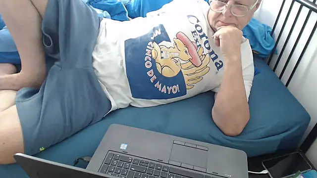 Cock  17 online show from 07/08/26, 12:53