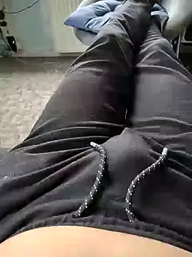 kiam471 online show from 02/05/25, 03:20