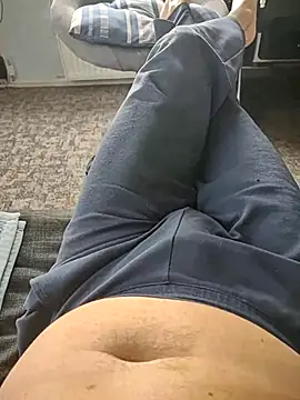 kiam471 online show from 11/11/25, 09:20