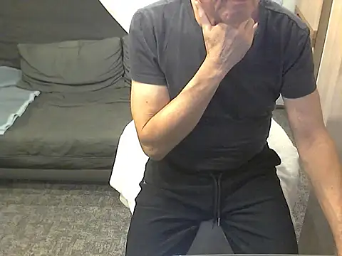 kiam471 online show from 11/18/25, 11:26