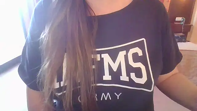 Snapshot of Sexymiss26 chatting on 12/16/24, 04:38 Sexymiss26 online show from 12/16/24, 04:38