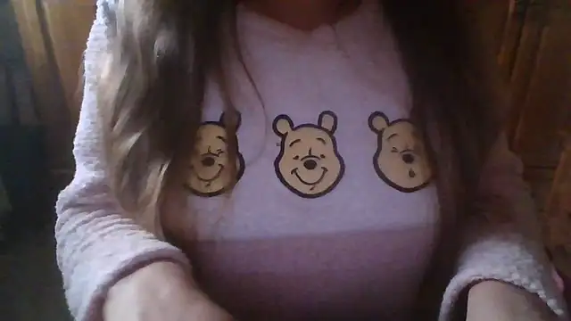 Snapshot of Sexymiss26 chatting on 12/18/24, 03:44 Sexymiss26 online show from 12/18/24, 03:44