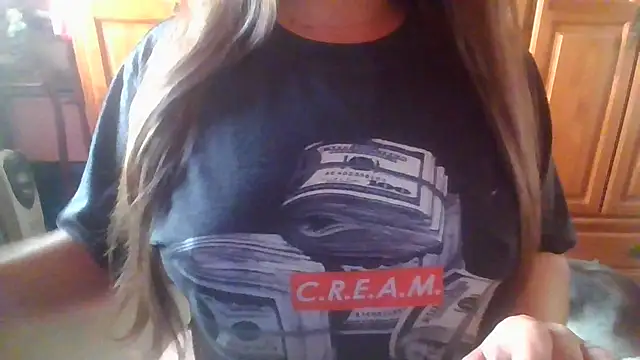 Snapshot of Sexymiss26 chatting on 02/24/25, 12:26 Sexymiss26 online show from 02/24/25, 12:26