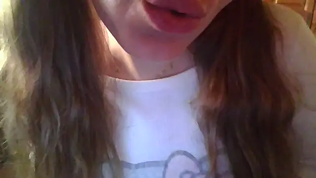 Snapshot of Sexymiss26 chatting on 03/04/25, 02:53 Sexymiss26 online show from 03/04/25, 02:53