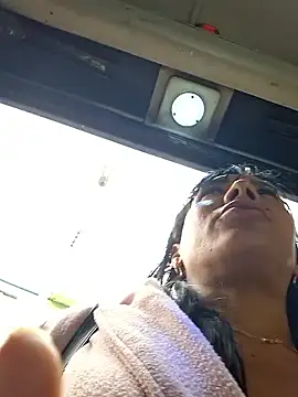 Snapshot of Doll_Loren chatting on 02/22/25, 09:37 Doll Loren online show from 02/22/25, 09:37