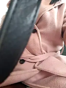 Snapshot of Doll_Loren chatting on 02/25/25, 10:29 Doll Loren online show from 02/25/25, 10:29