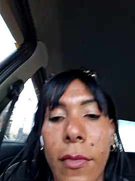 Snapshot of Doll_Loren chatting on 03/13/25, 08:54 Doll Loren online show from 03/13/25, 08:54