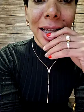 Snapshot of Doll_Loren chatting on 09/08/25, 02:38 Doll Loren online show from 09/08/25, 02:38