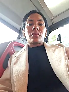 Snapshot of Doll_Loren chatting on 11/14/25, 12:48 Doll Loren online show from 11/14/25, 12:48