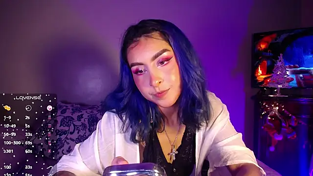 Cinamoonn online show from 01/01/25, 07:43