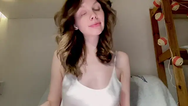 Nikki Mimimi online show from 12/21/24, 01:21