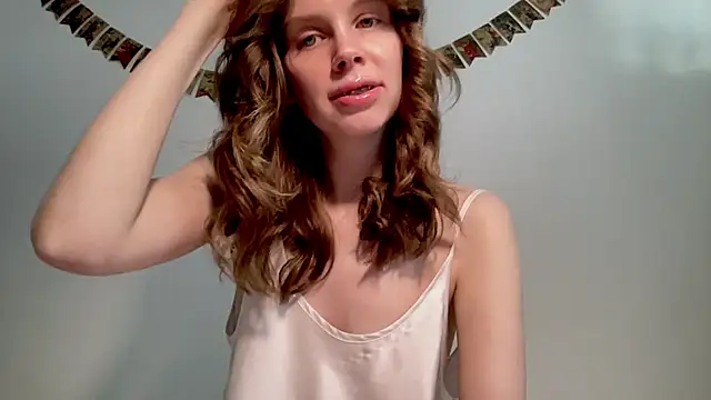 Nikki Mimimi online show from 02/07/25, 10:19