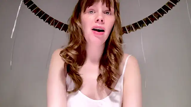 Nikki Mimimi online show from 12/04/25, 10:02