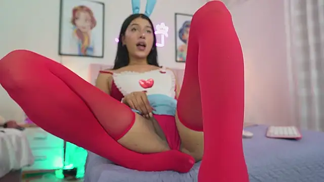 dani parker  online show from 04/23/26, 04:53