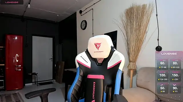 Snapshot of cho_nando chatting on 12/09/24, 01:24 cho nando online show from 12/09/24, 01:24