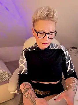 German Milf online show from 02/12/26, 01:50