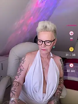 Snapshot of German_Milf chatting on 05/30/26, 12:46 German Milf online show from 05/30/26, 12:46