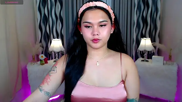 Snapshot of Ella_Fantasiax chatting on 09/25/25, 12:09 Ella Fantasiax online show from 09/25/25, 12:09