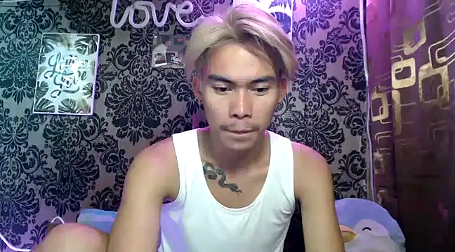 Snapshot of asianpatt69 chatting on 12/02/24, 08:30 asianpatt69 online show from 12/02/24, 08:30