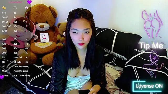 TR4NSCUTI3 online show from 01/16/26, 09:08