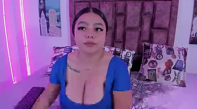 NaughtyAnaa online show from 01/04/25, 08:48