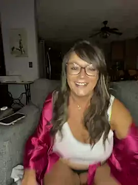 cowgirlc online show from 02/05/25, 03:23