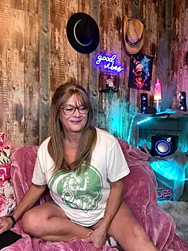 cowgirlc online show from 11/06/25, 02:45