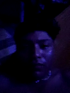 Snapshot of 000002m chatting on 05/23/26, 06:07 000002m online show from 05/23/26, 06:07