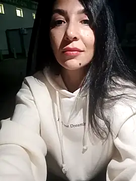 Snapshot of Cataleya80 chatting on 10/13/25, 09:37 Cataleya80 online show from 10/13/25, 09:37