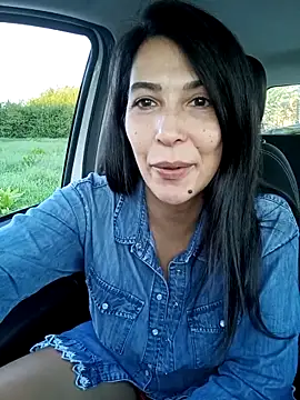 Snapshot of Cataleya80 chatting on 10/23/25, 04:17 Cataleya80 online show from 10/23/25, 04:17