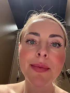 EmaSalis online show from 03/03/25, 12:37