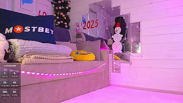 Snapshot of Misss_Vikk chatting on 12/21/24, 09:23 Misss Vikk online show from 12/21/24, 09:23