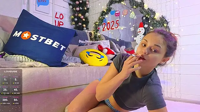 Snapshot of Misss_Vikk chatting on 12/28/24, 08:16 Misss Vikk online show from 12/28/24, 08:16