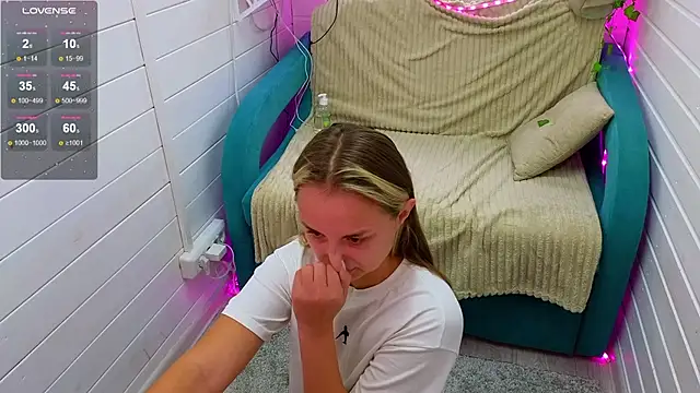 Snapshot of Misss_Vikk chatting on 09/12/25, 08:36 Misss Vikk online show from 09/12/25, 08:36