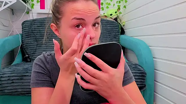 Snapshot of Misss_Vikk chatting on 11/29/25, 06:16 Misss Vikk online show from 11/29/25, 06:16