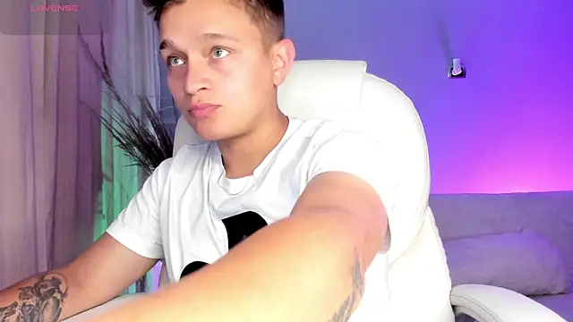 Tim wolf online show from 02/04/25, 01:56