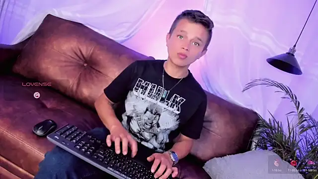 Snapshot of Tim_wolf chatting on 02/09/26, 08:35 Tim wolf online show from 02/09/26, 08:35