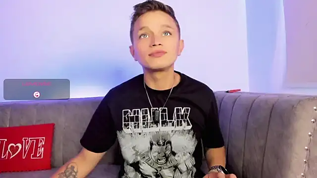 Snapshot of Tim_wolf chatting on 02/22/26, 05:44 Tim wolf online show from 02/22/26, 05:44