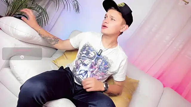 Snapshot of Tim_wolf chatting on 03/04/26, 10:05 Tim wolf online show from 03/04/26, 10:05