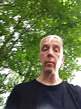 Snapshot of seelengleich chatting on 05/31/26, 12:01 seelengleich online show from 05/31/26, 12:01