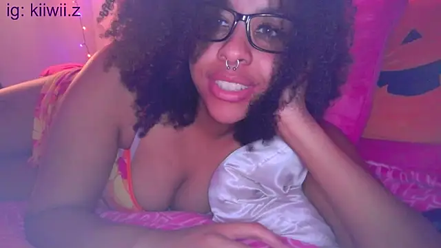 Snapshot of N1NT3NDH03 chatting on 03/01/25, 06:57 N1NT3NDH03 online show from 03/01/25, 06:57