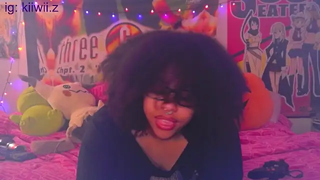 Snapshot of N1NT3NDH03 chatting on 03/08/25, 06:43 N1NT3NDH03 online show from 03/08/25, 06:43