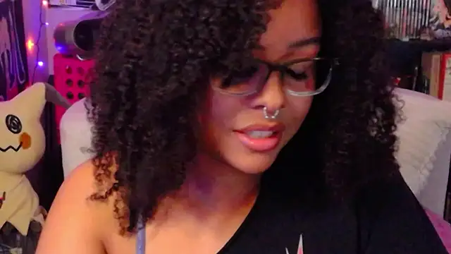 Snapshot of N1NT3NDH03 chatting on 11/27/25, 05:20 N1NT3NDH03 online show from 11/27/25, 05:20