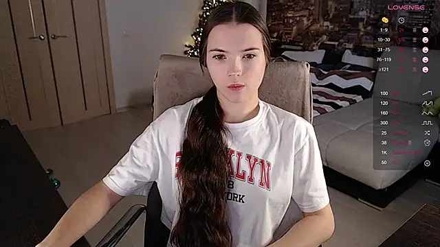 Eva Davie online show from 01/13/25, 10:03