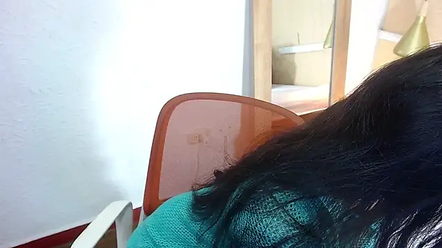 Snapshot of Sweet_baby_hellen chatting on 12/19/24, 03:51 Sweet baby hellen online show from 12/19/24, 03:51
